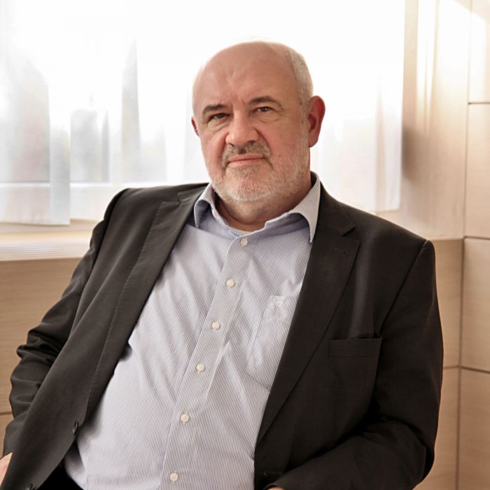 Dr. BOGDÁN Tibor